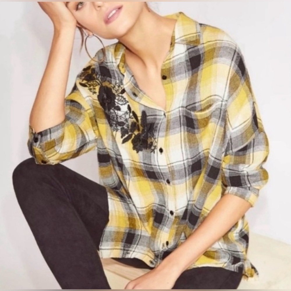 Anthropologie Maeve Plaid Button Down Embroidered top size M/L